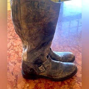Frye crackled leather moto boots worn once for a shoot distressed, buckles